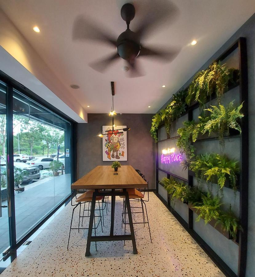 Miico Hotel @ Mount Austin Johor Bahru Extérieur photo