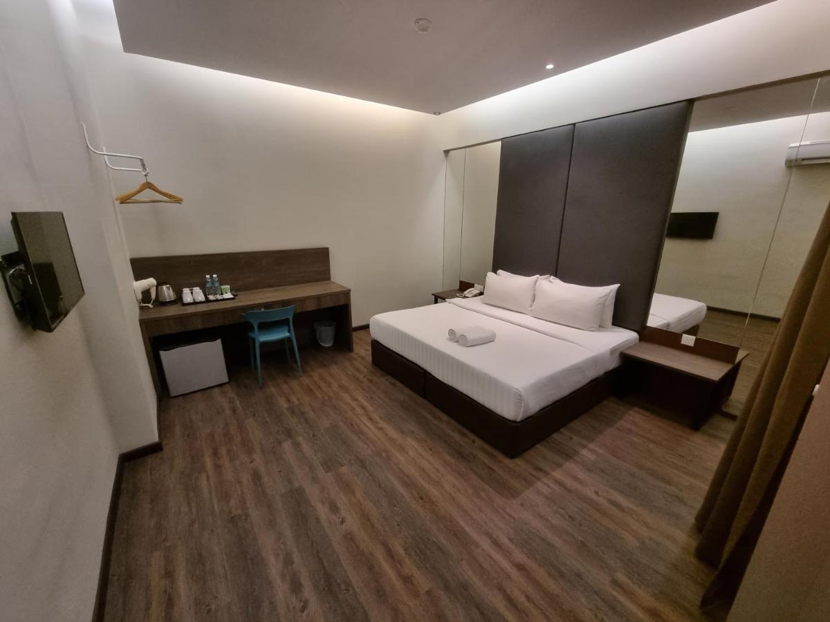 Miico Hotel @ Mount Austin Johor Bahru Extérieur photo