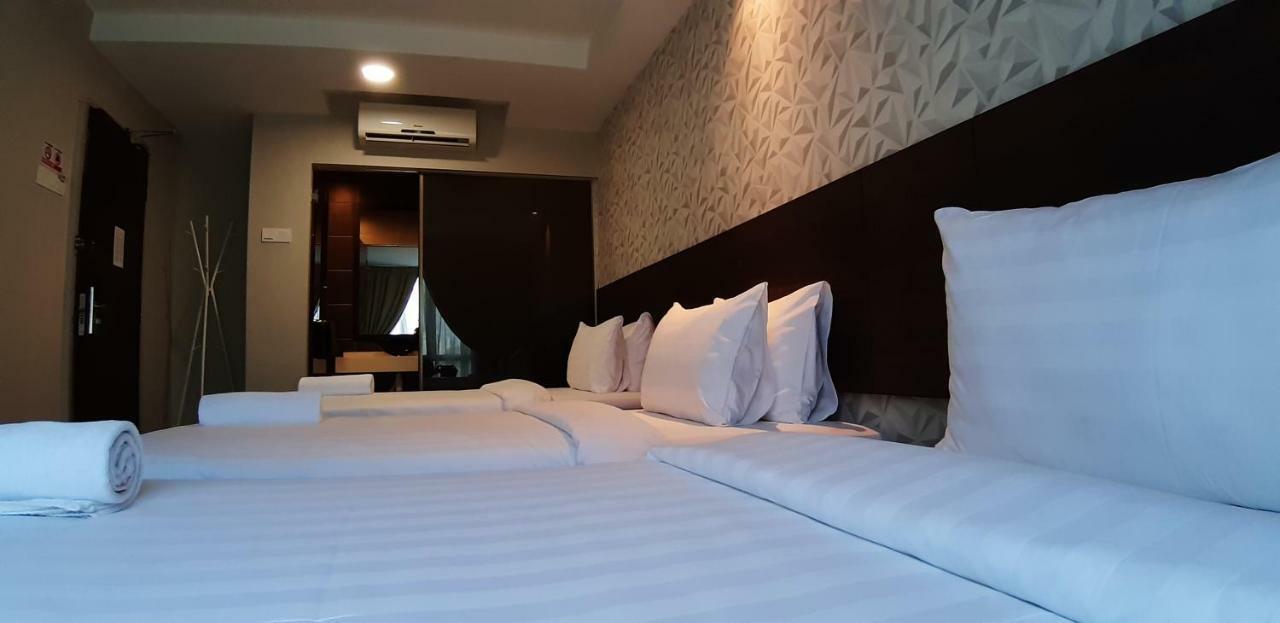 Miico Hotel @ Mount Austin Johor Bahru Extérieur photo