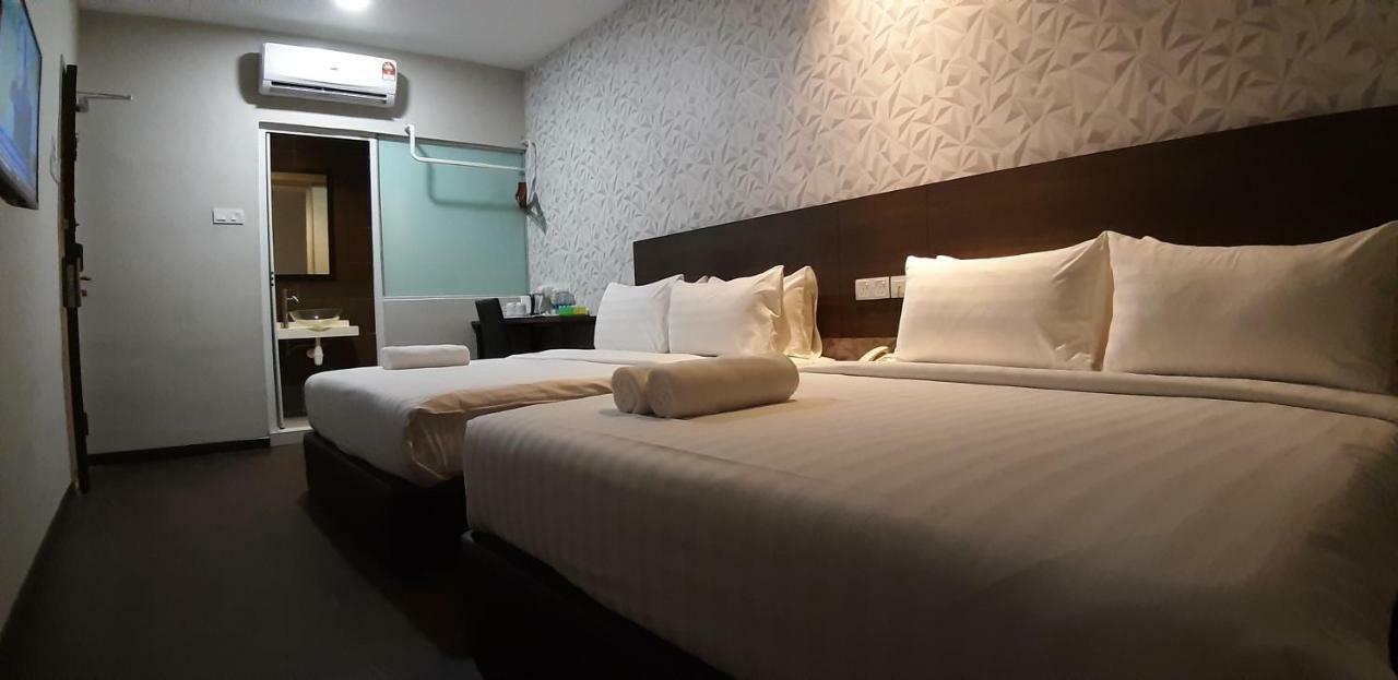 Miico Hotel @ Mount Austin Johor Bahru Extérieur photo