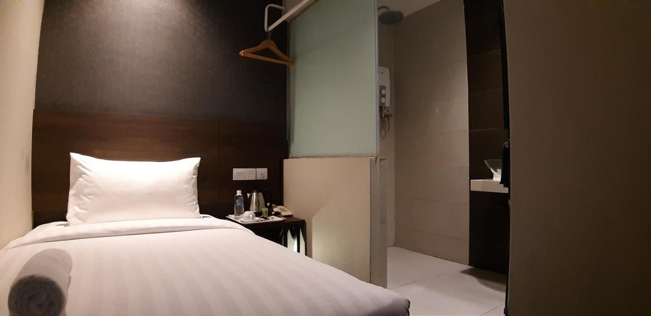 Miico Hotel @ Mount Austin Johor Bahru Extérieur photo